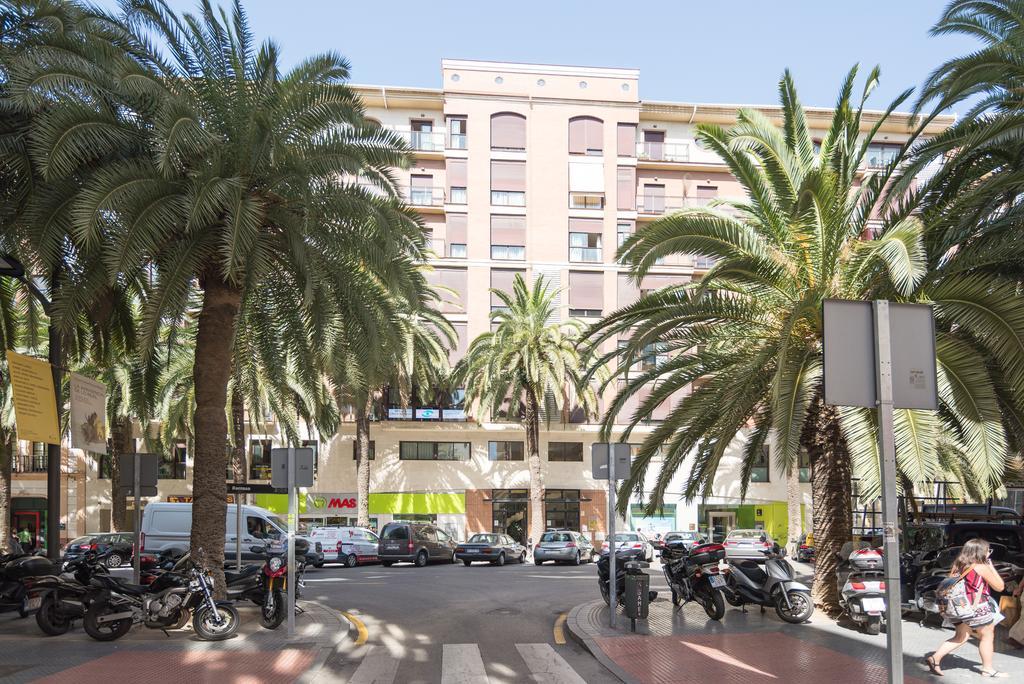 Alameda De Colon Relax & Quiet Business & Family Apartment Malaga Exterior photo